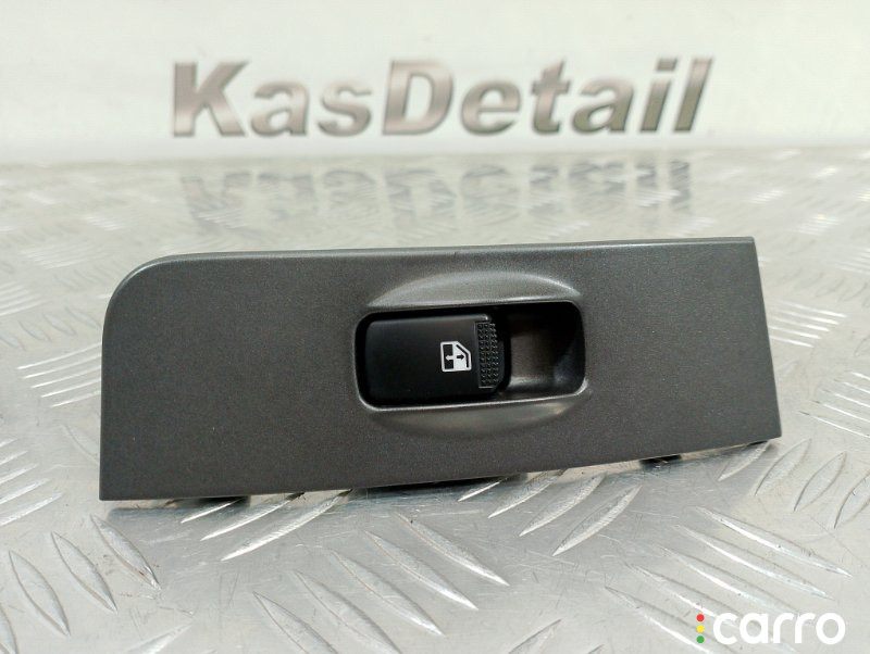 9358017510 Кнопка стеклоподъемника Hyundai Matrix 2006г. - фото №1
