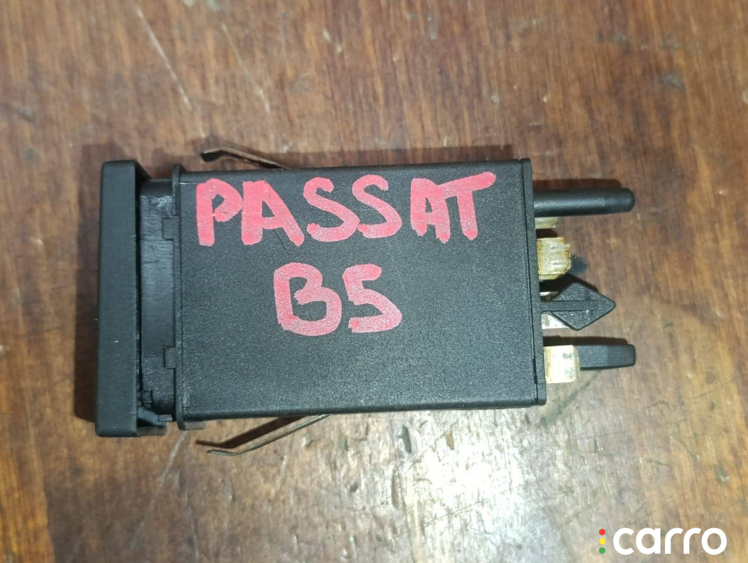 3B0959621B кнопка обогрева заднего стекла Volkswagen Passat B5 1997г. - фото №2