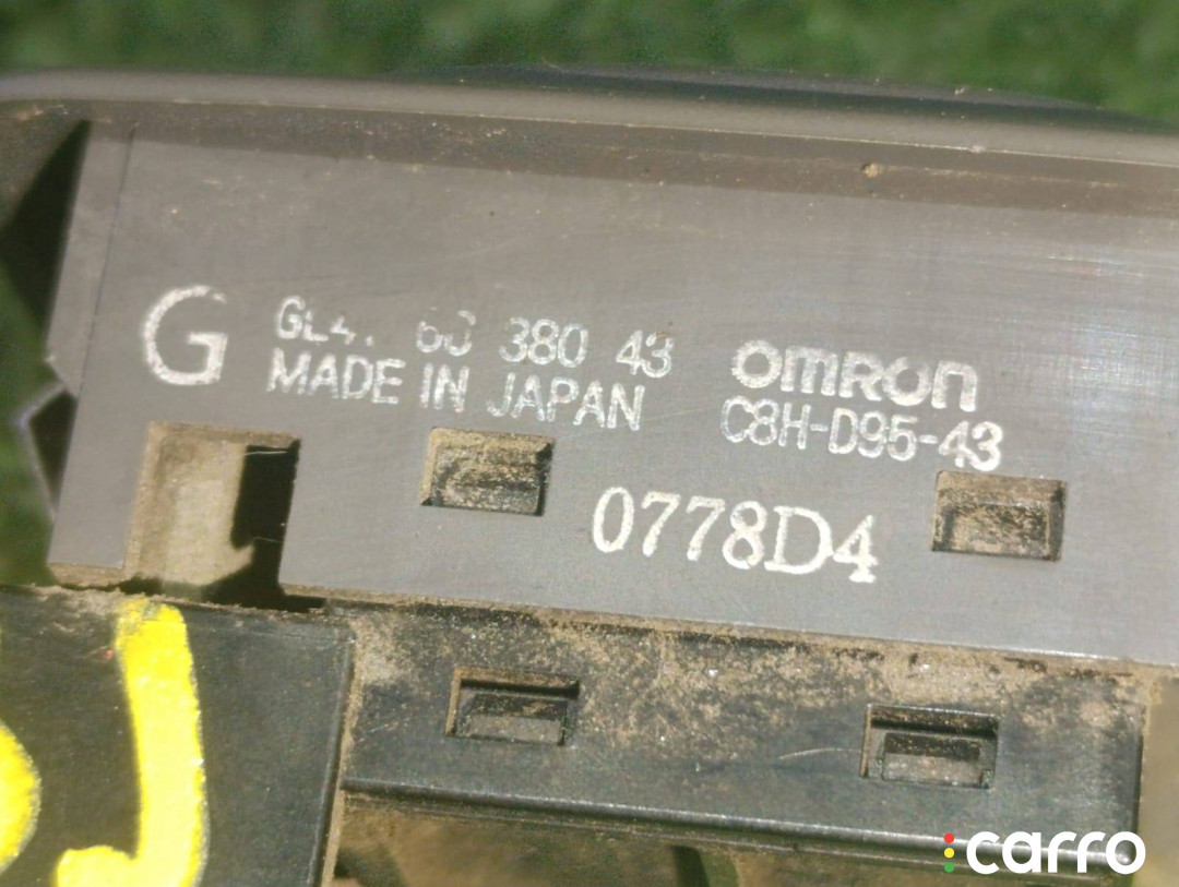 C8HD9543 кнопка стеклоподъемника задней левой Mazda Protege BJ - фото №8