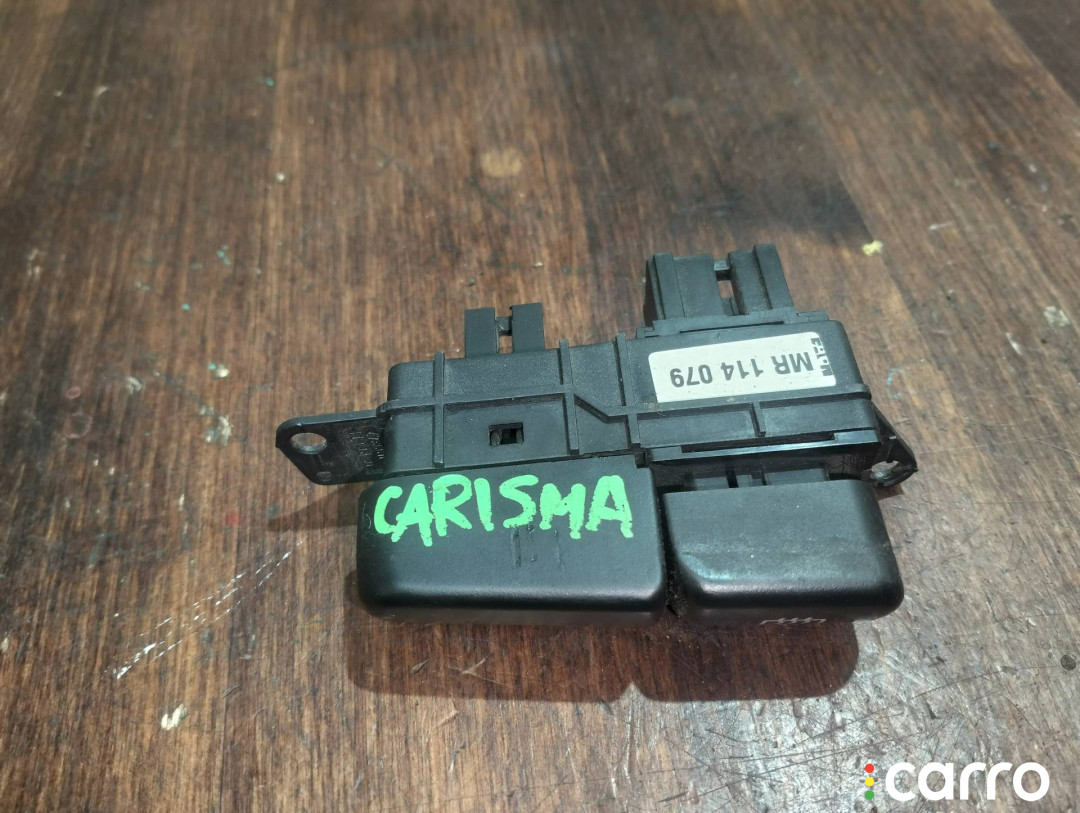 MR114079 кнопка обогрева заднего стекла Mitsubishi Carisma 1997г. - фото №4