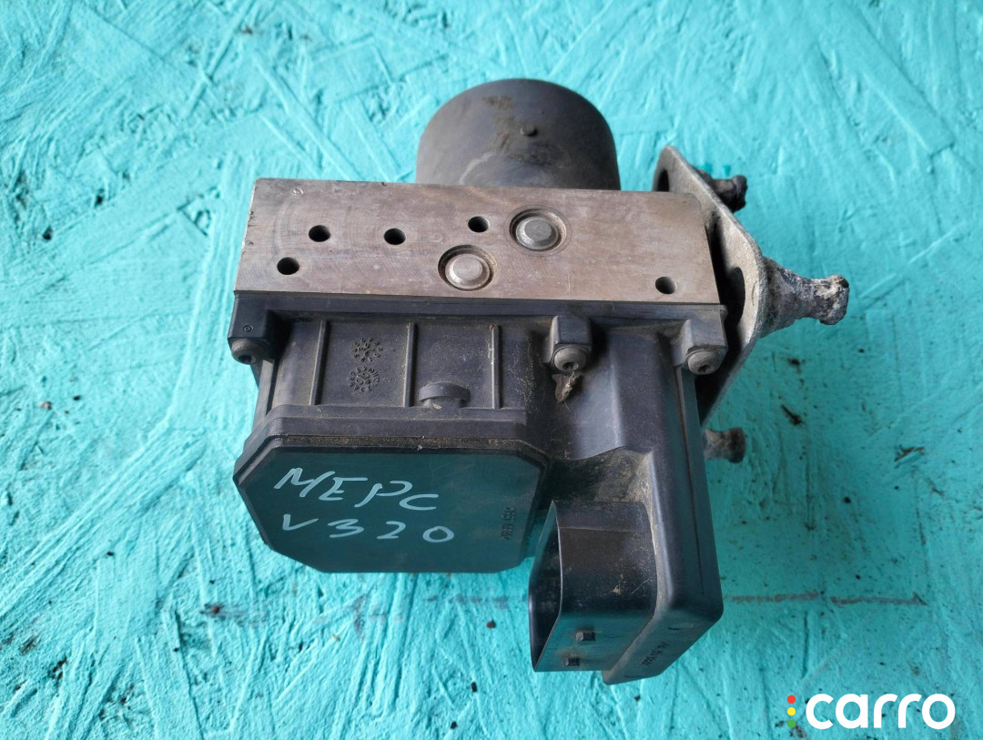 A0004461289, A0004461389, A0004464989, 0265224017 Блок ABS Mercedes-Benz Vito W638 2000г. - фото №1