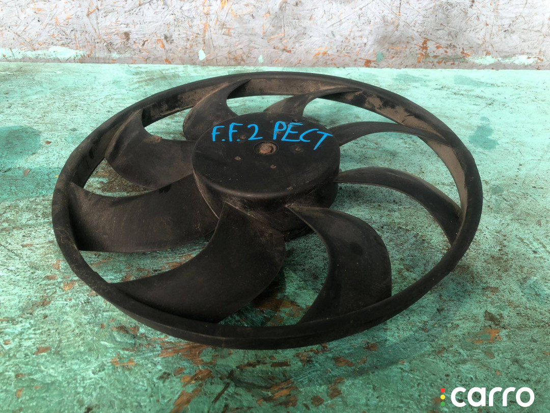 3M518C607E Вентилятор радиатора Ford Focus 2 2008г. - фото №1