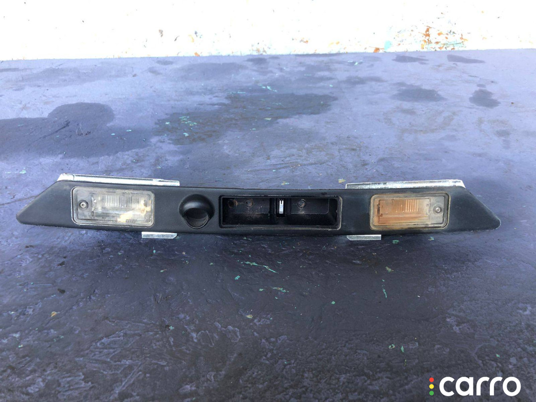 8E0827657D Подсветка номера Audi A6 4F/C6 2005г. - фото №1