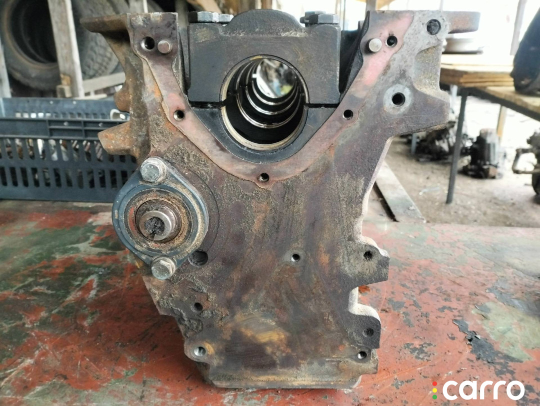 058103021E Блок цилиндров Volkswagen Passat B5 - фото №6