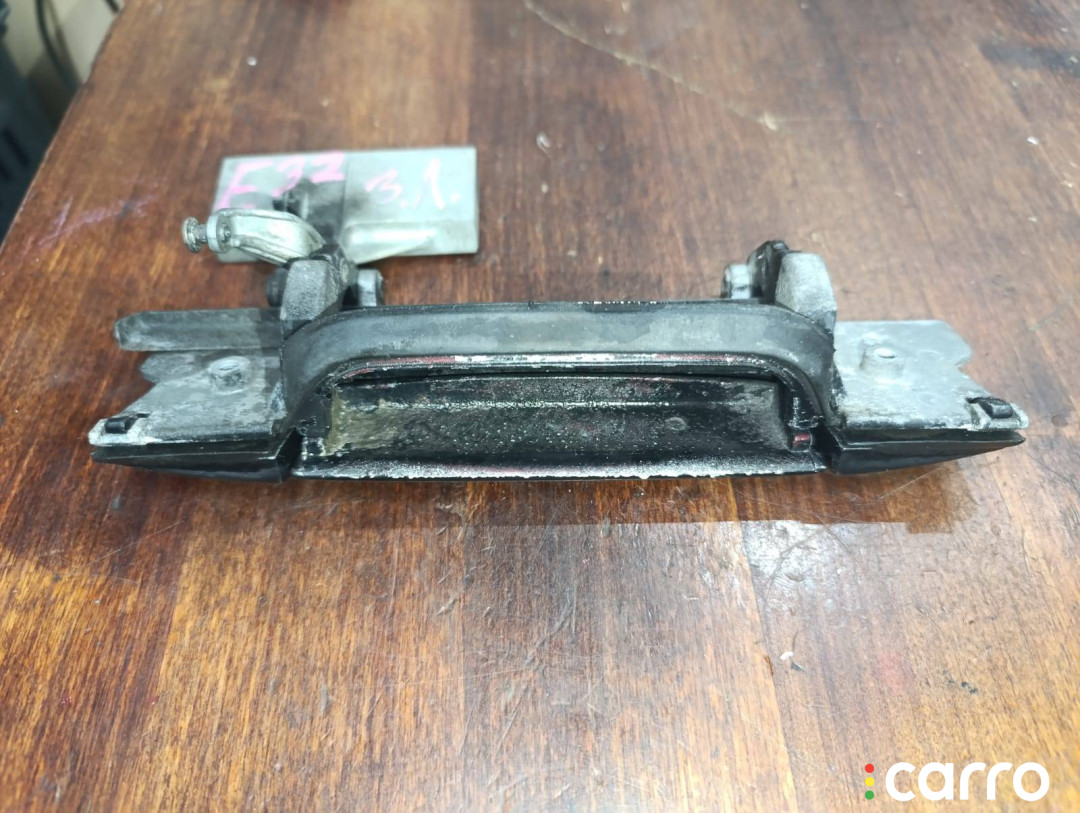 51221928207 ручка наружная двери задней левой BMW 7 E32 - фото №4