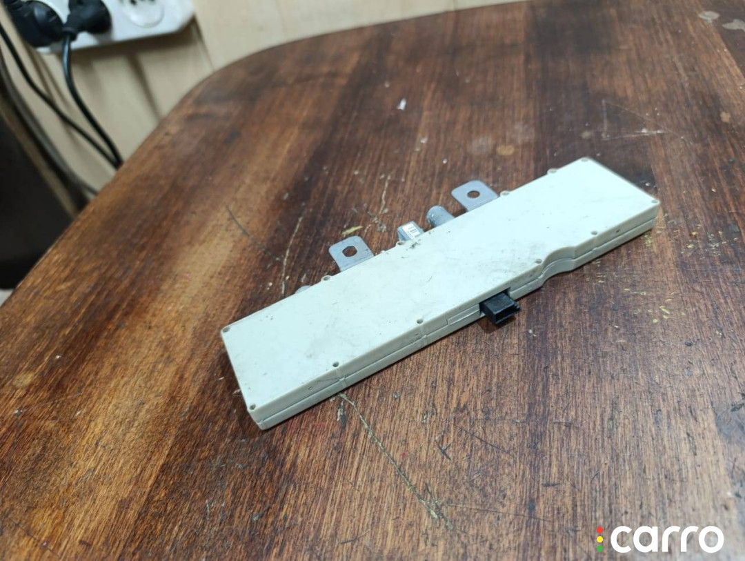 21367510, 690607803 Усилитель антенны BMW 5 E39 - фото №1