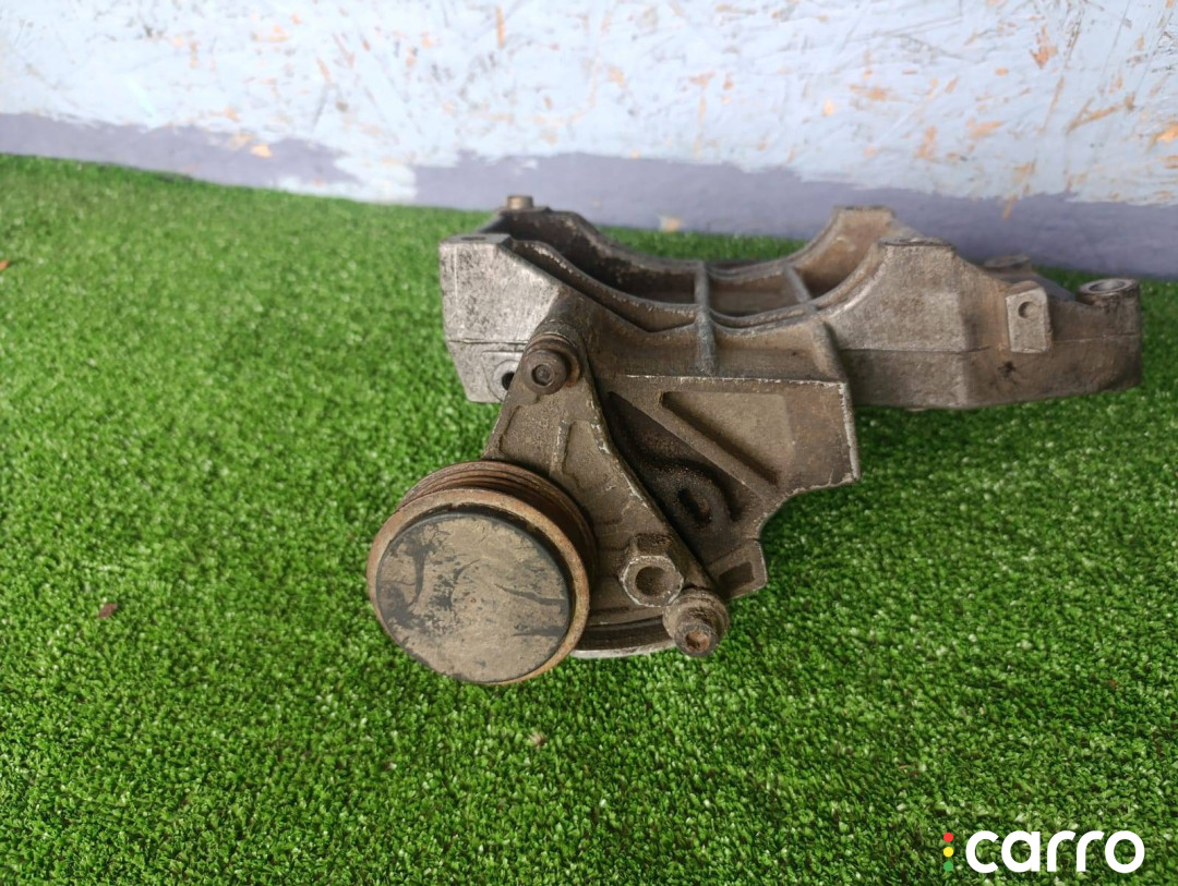 058260885 Кронштейн компрессора кондиционера Volkswagen Passat B5 1997г. - фото №5
