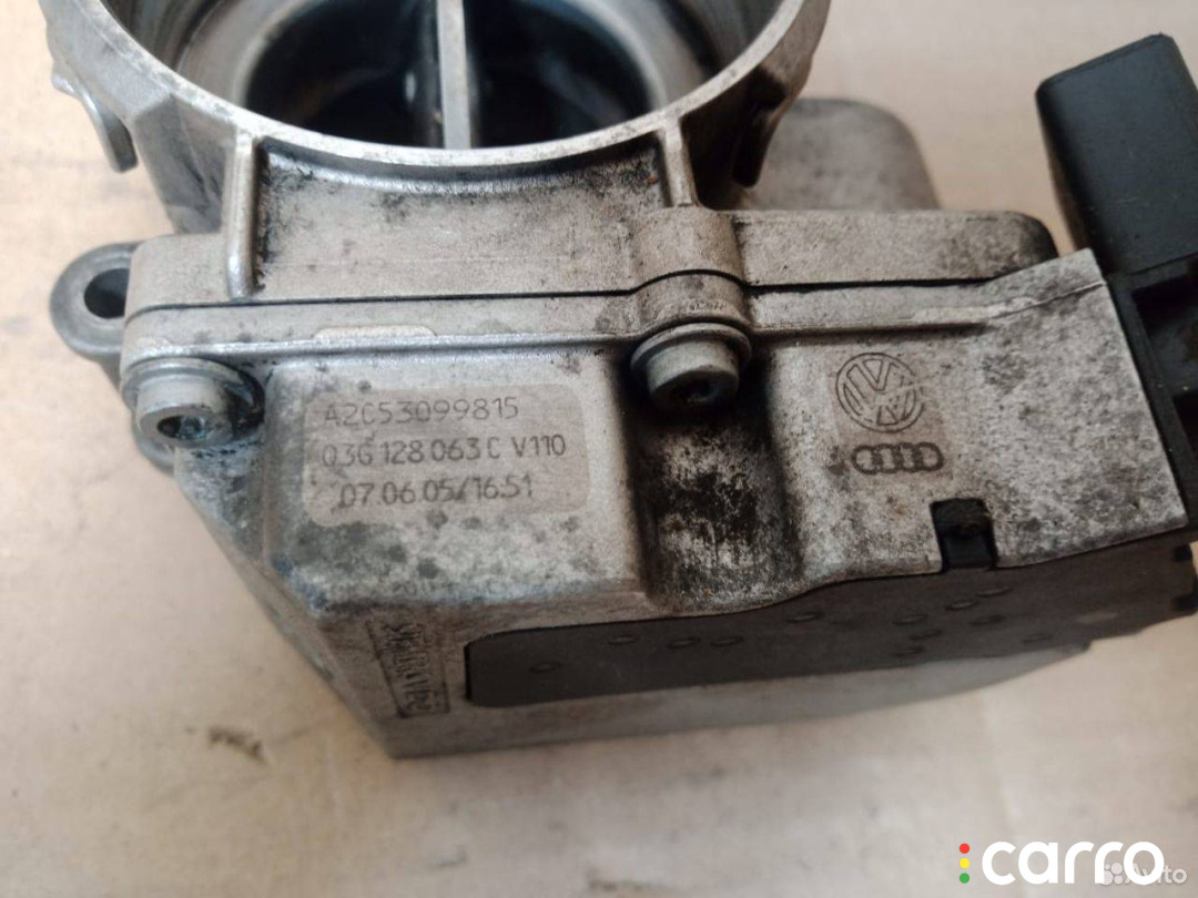 A2C53099815 заслонка дроссельная Audi A4 B7 - фото №3