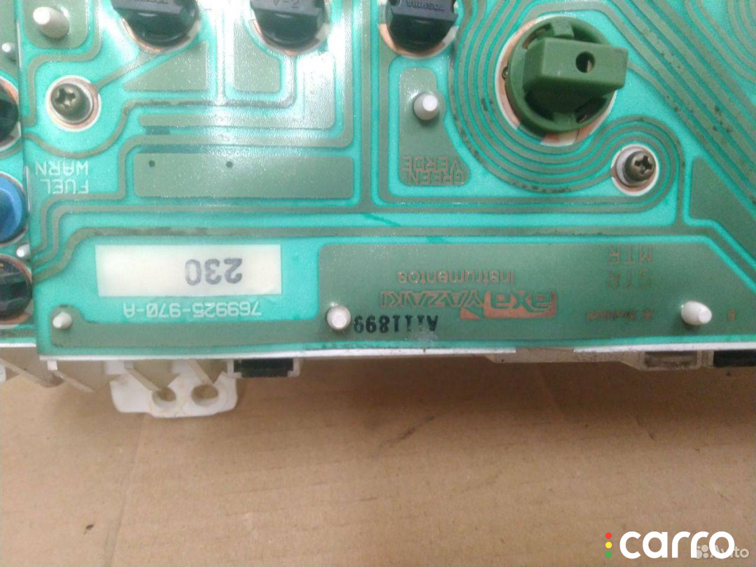 769218200A, G69218520A, 69218520A Щиток приборов (приборная панель) Mazda 626 GF 2000г. - фото №3