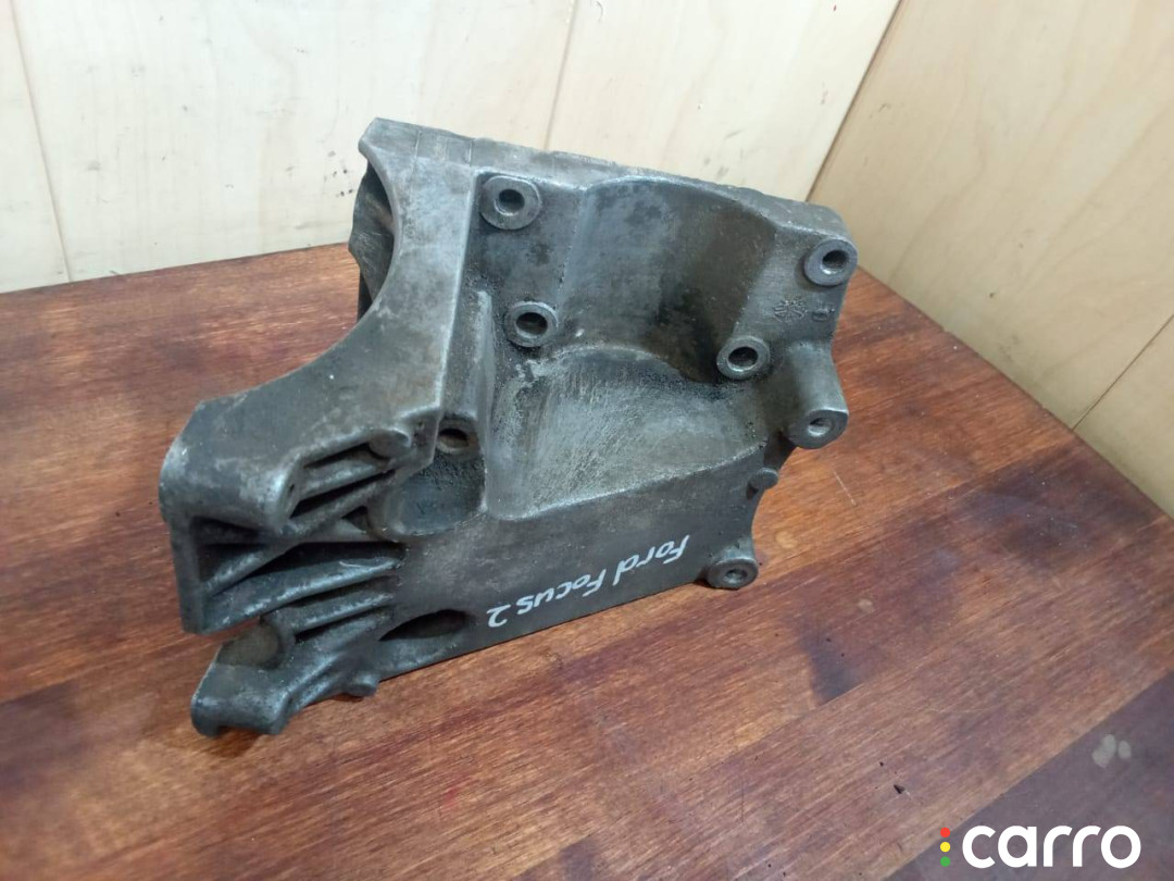 4M5Q190624CC Кронштейн компрессора кондиционера Ford Focus 2 - фото №6