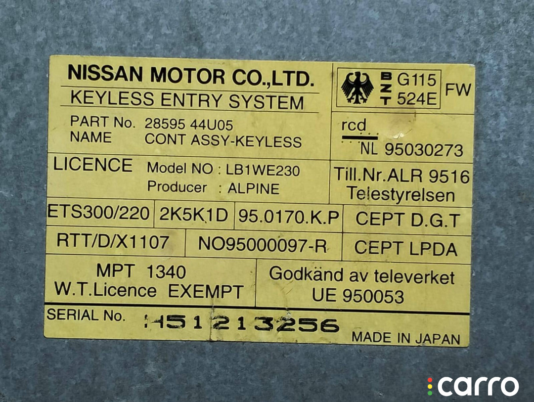2859544U05 блок управления Nissan Maxima A32 - фото №3