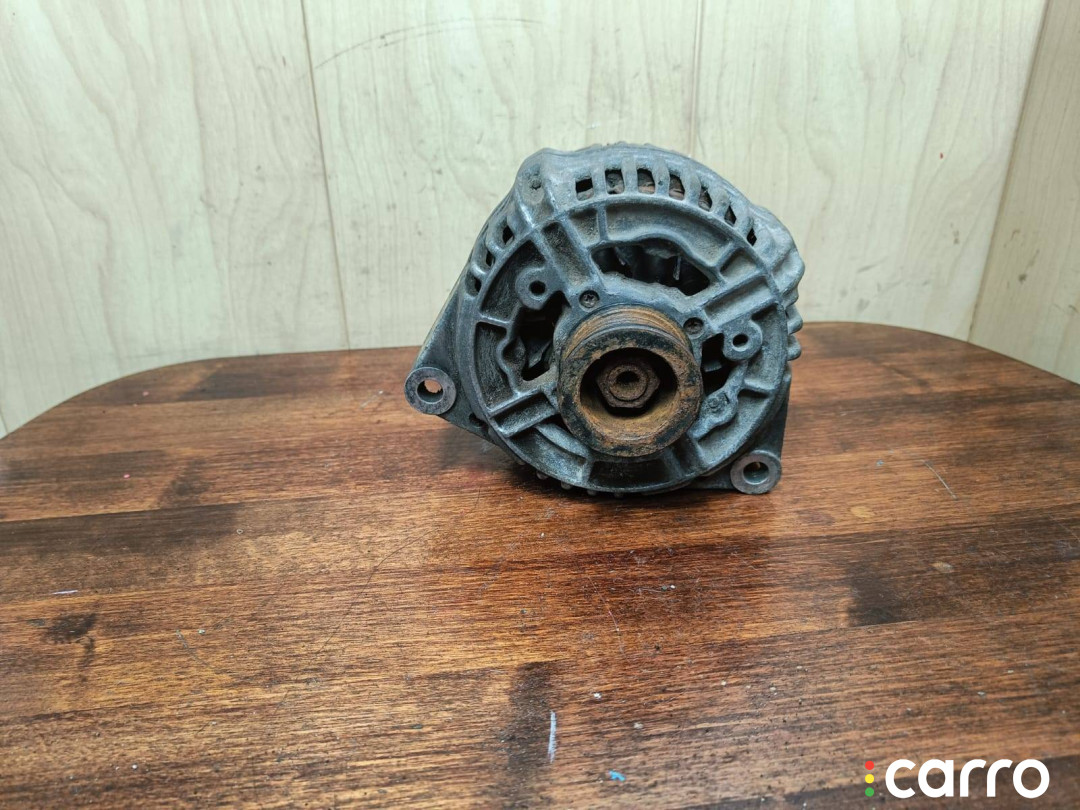 0123520011, 0101547802 Генератор Mercedes-Benz Vito W638 2000г. - фото №1