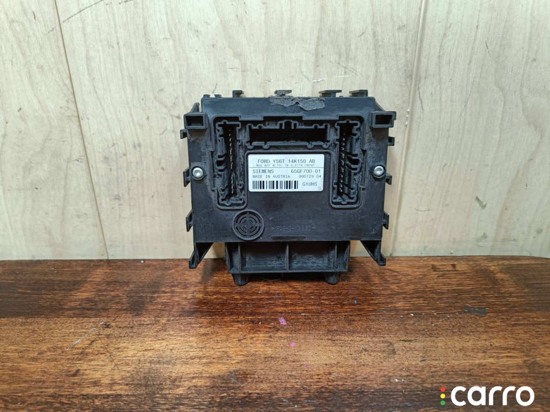 YS6T14K150AB, 65GF7000-01, 990129D4 Блок предохранителей Ford Fiesta 4 - фото №1
