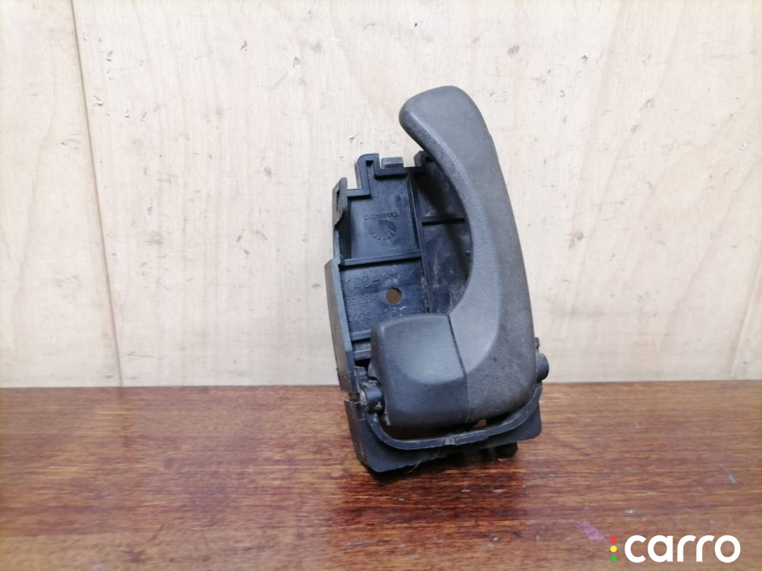 ручка внутренняя двери Daewoo Nubira J100 - фото №1