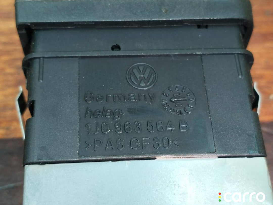 1J0963564B Кнопка обогрева сидений Volkswagen Bora 2002г. - фото №7