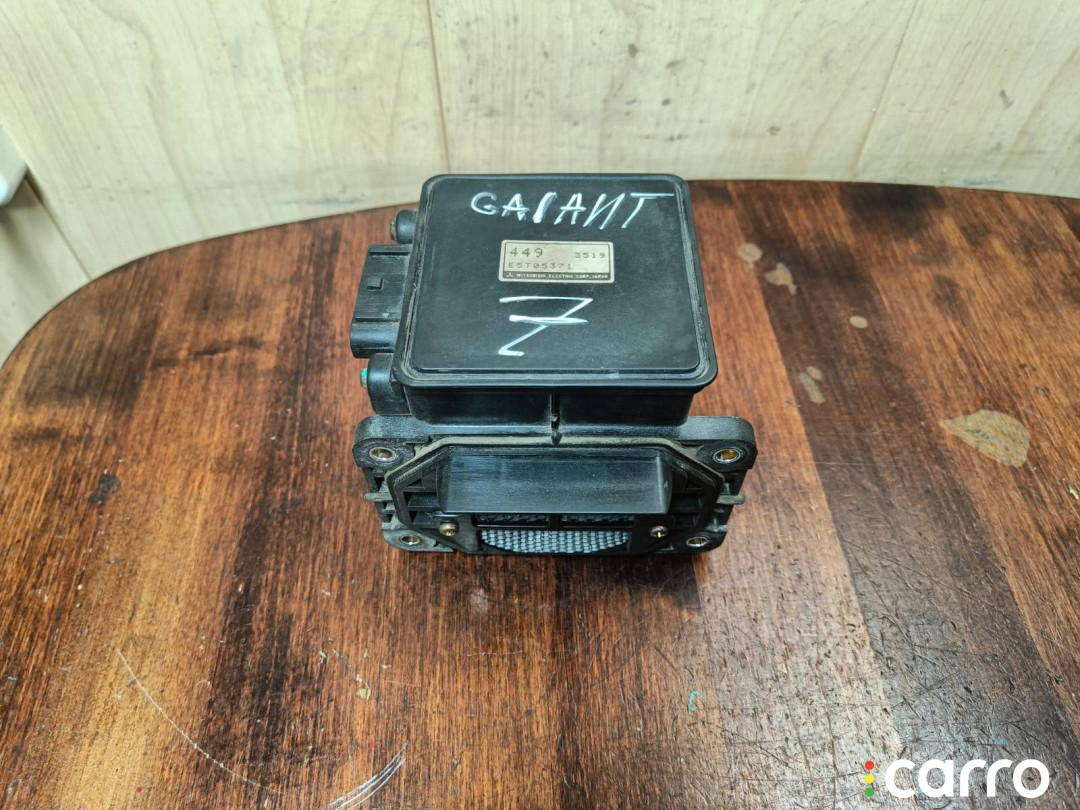 E5T05371 Расходомер воздуха Mitsubishi Galant 7 - фото №7