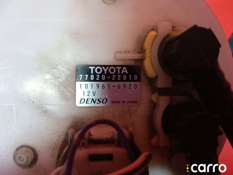 7702022010 НАСОС ТОПЛИВНЫЙ Toyota Progres - фото №3