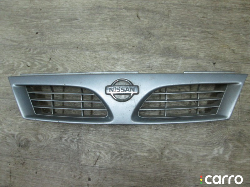 Решетка радиатора Nissan Almera N15 1997г. - фото №1