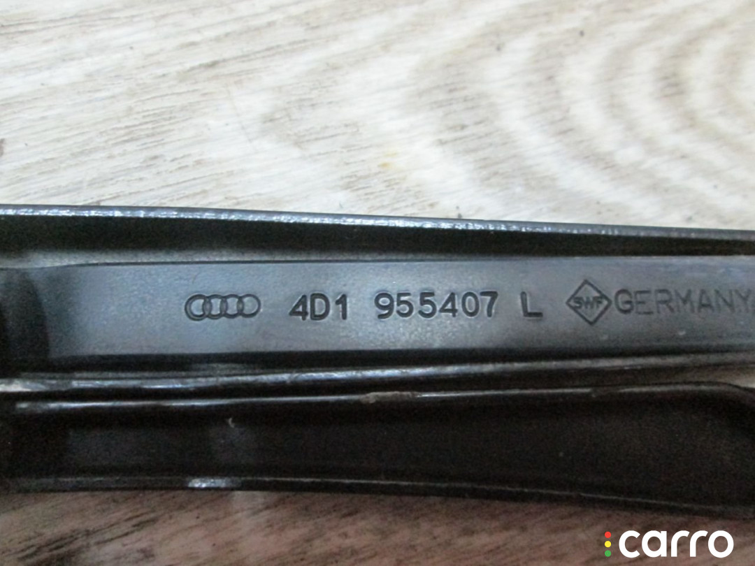 Щеткодержатель (поводок стеклоочистителя, дворник) Audi A8 D2 (S8) 1997г. - фото №2