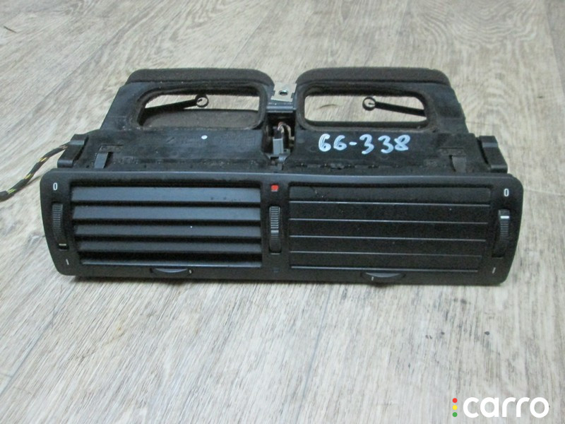 Дефлектор обдува салона BMW 7 E38 1999г. - фото №1