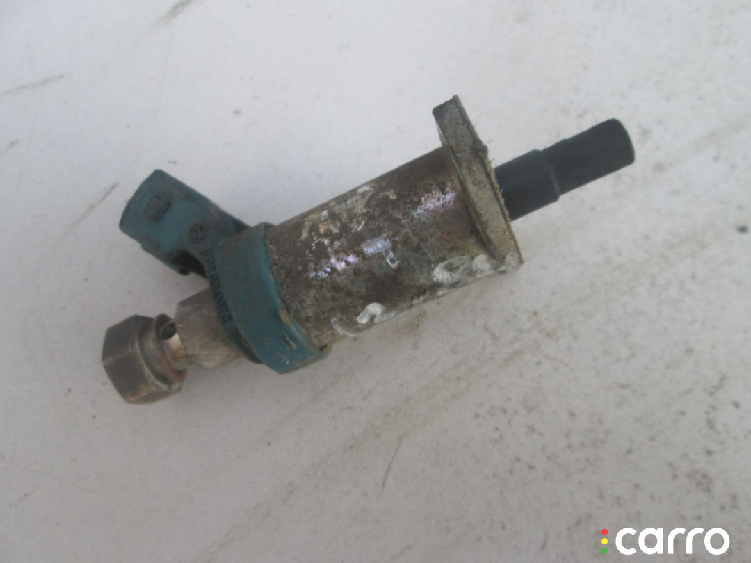 Форсунка Audi 100 C3 1985г. - фото №1