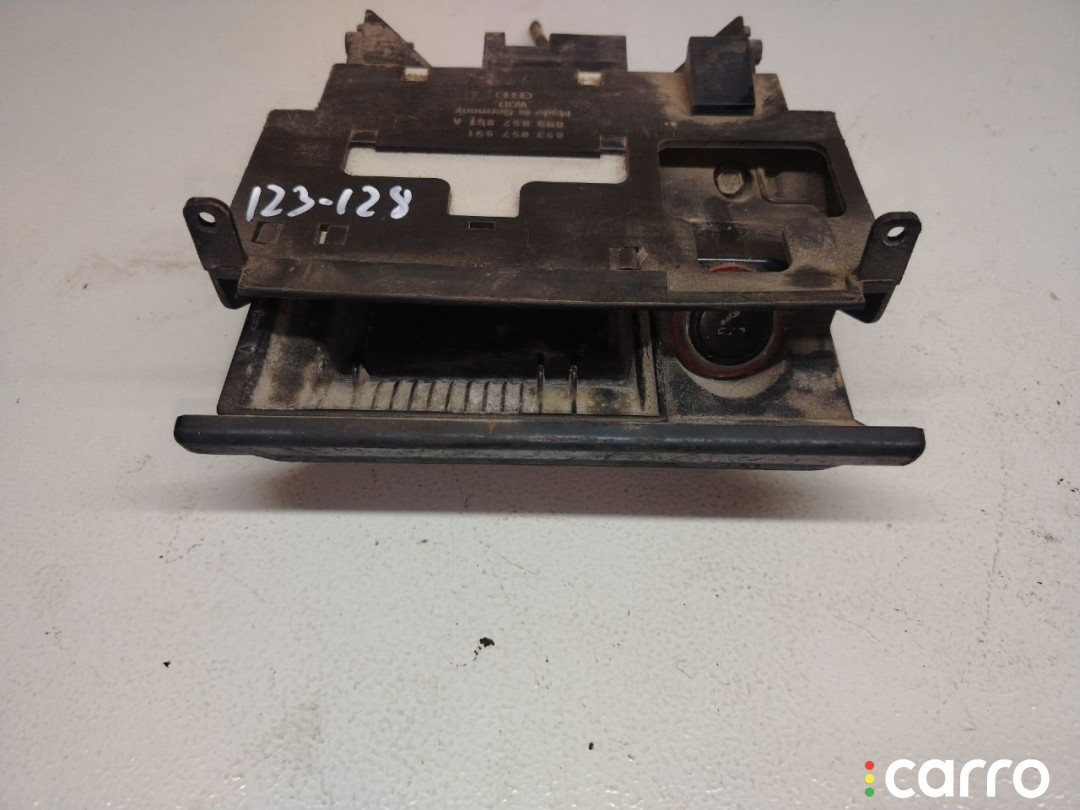 Пепельница Audi 80 B3 1990г. - фото №1