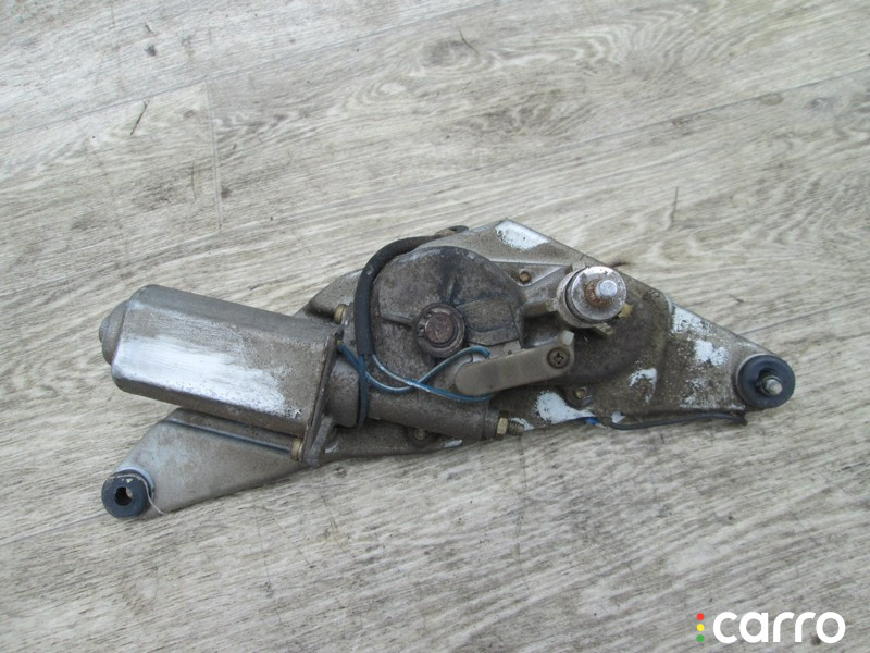 Моторчик заднего стеклоочистителя (дворника) Mazda 626 GE 1996г. - фото №1