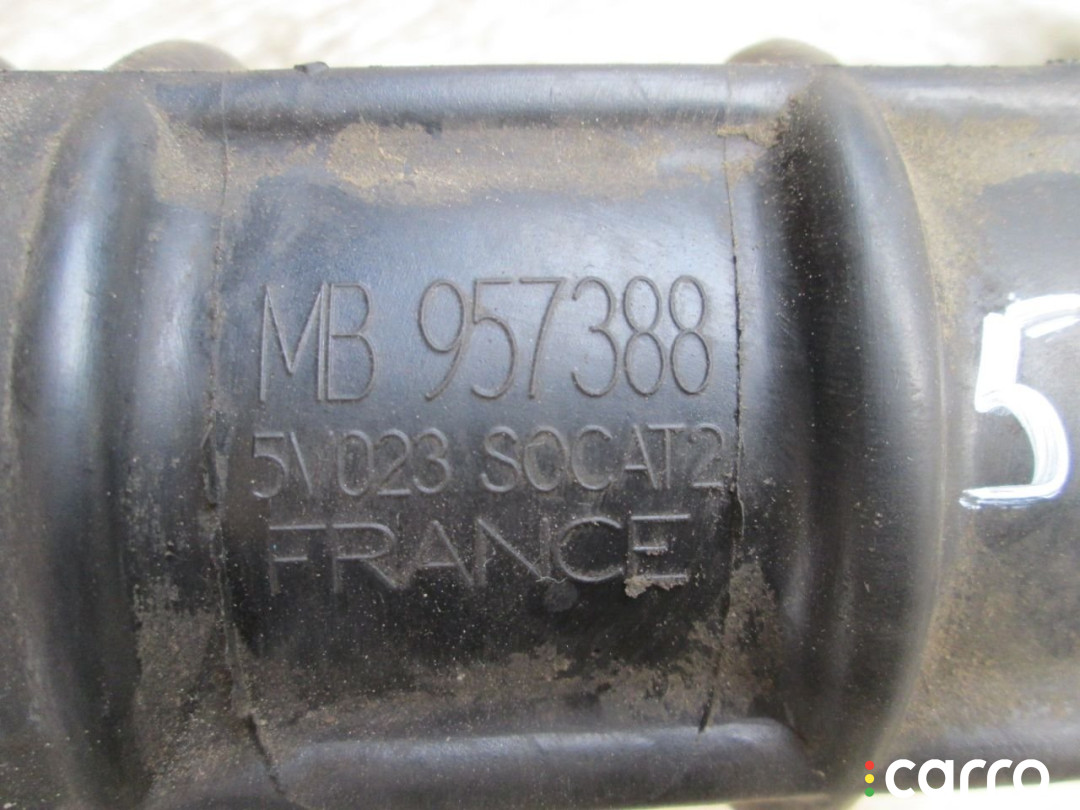 MB957388 Патрубок интеркулера Renault Laguna 1 2000г. - фото №2