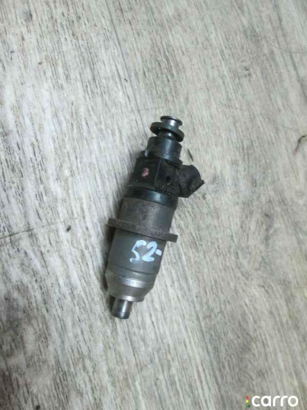 Форсунка Mitsubishi Carisma 1999г. - фото №1