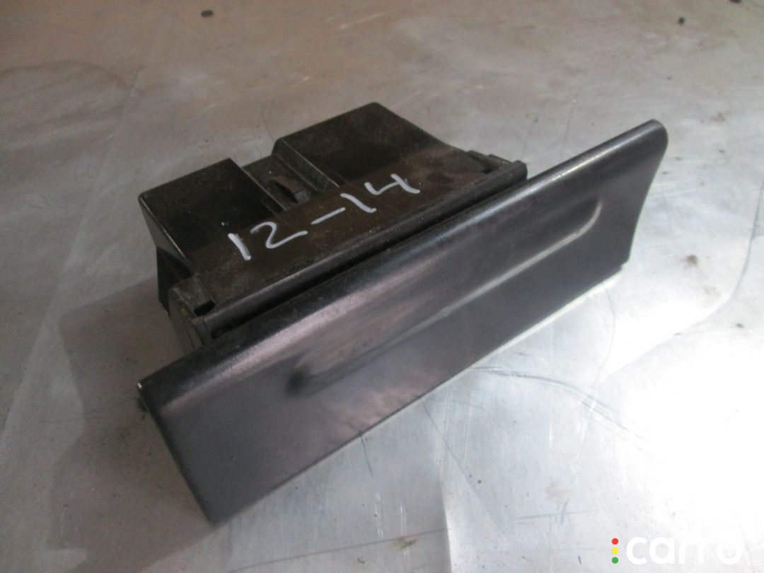 Пепельница Ford Mondeo 1 1995г. - фото №1
