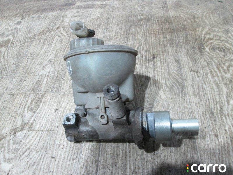 Бачок тормозной жидкости Volkswagen Golf 3 1995г. - фото №1