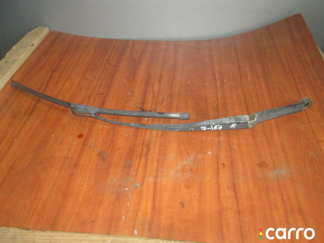 Щеткодержатель (поводок стеклоочистителя, дворник) Daewoo Nubira j150 2000г. - фото №1