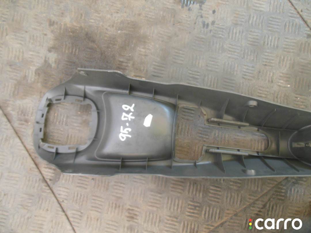 Консоль салона (кулисная часть) Fiat Punto 2 2001г. - фото №1