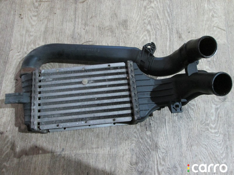 Интеркулер Opel Zafira A 2002г. - фото №1