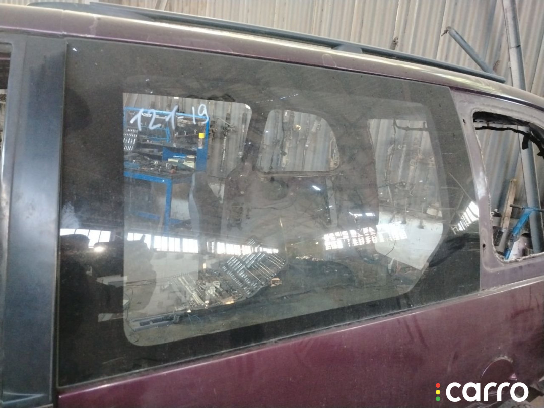 Стекло кузовное боковое левое Chrysler Voyager 3 1999г. - фото №1