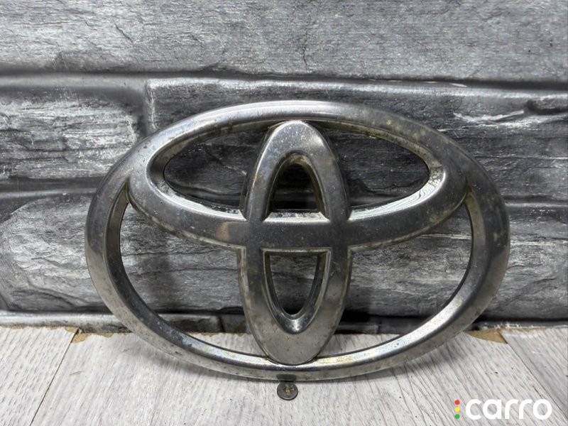9097502192 Эмблема Toyota Camry 50 2012г. - фото №1