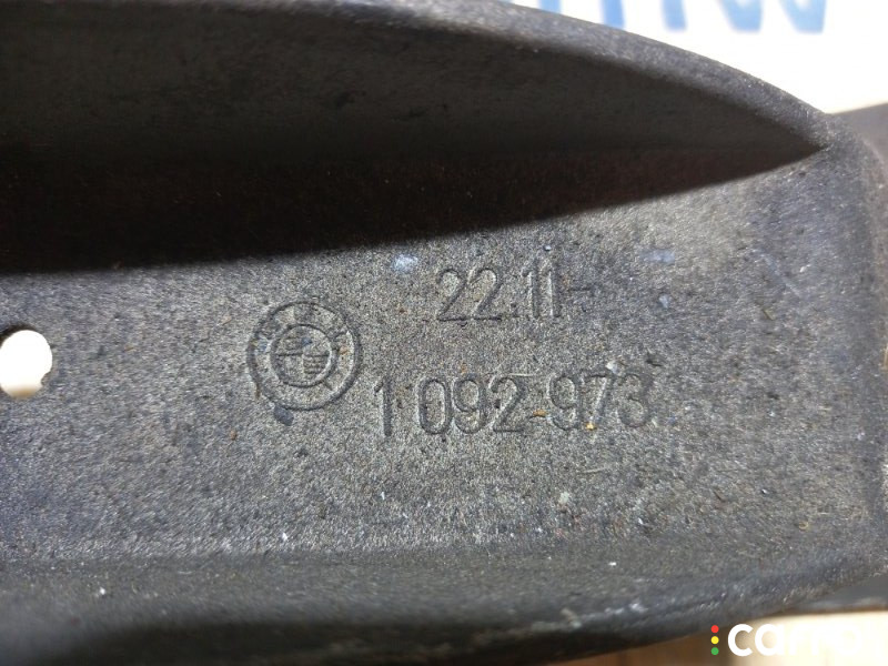 1092973, 22111092973 Кронштейн двигателя BMW 5-series 2002г. - фото №3