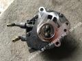 9H2Q2A451BE, LR023936 Насос вакуумный Land Rover Range Rover Sport 2012г. - фото №2