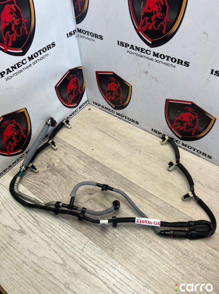 9X2Q9K022BE Трубка обратки форсунок Land Rover Range Rover 2015г. - фото №1