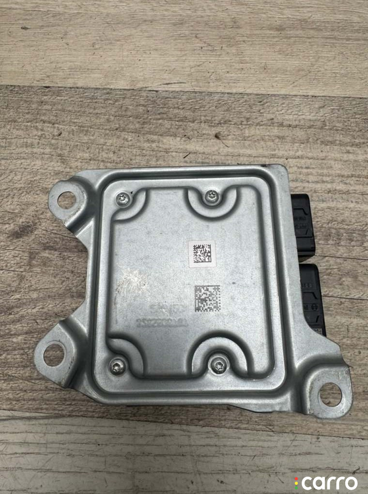 L8A2-14D374-CD, T4N34258, LR140858 Блок AirBag Jaguar F-pace 2021г. - фото №3