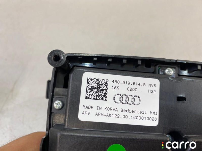 4M0919614B Панель управления мультимедиа Audi Q7 2017г. - фото №3