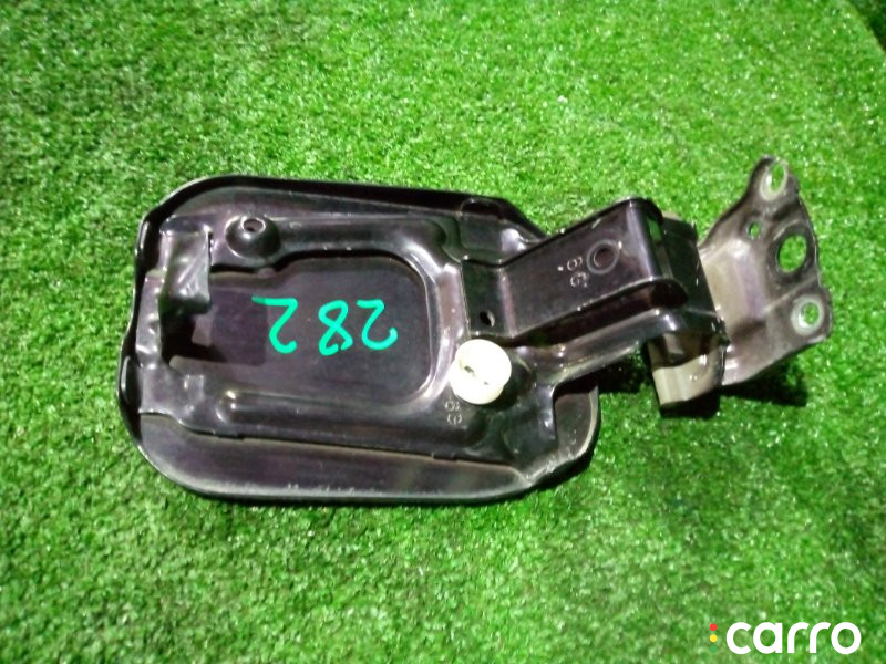 лючок бензобака Toyota Isis 2012г. - фото №3