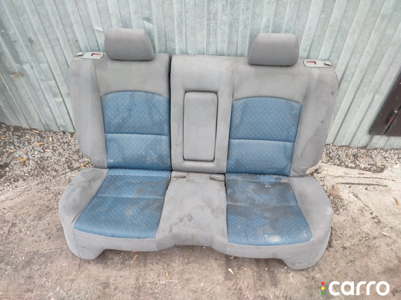 сиденья Mazda Axela 2004г. - фото №1