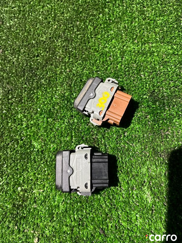 кнопка включения обогрева сидений Nissan Qashqai 2010г. - фото №5