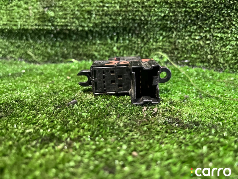 Кнопка стеклоподъемника Nissan Qashqai 2010г. - фото №3