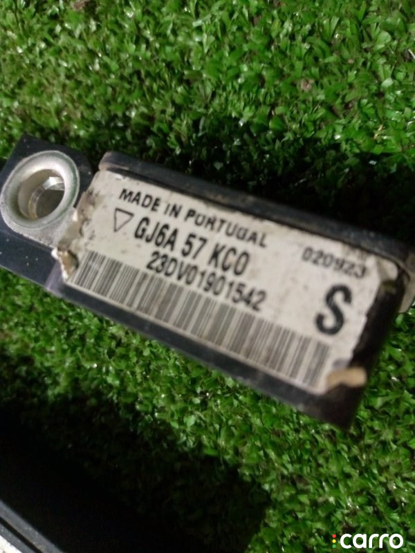 GJ6A57KC0 Датчик удара Mazda Mazda 6 2002г. - фото №3