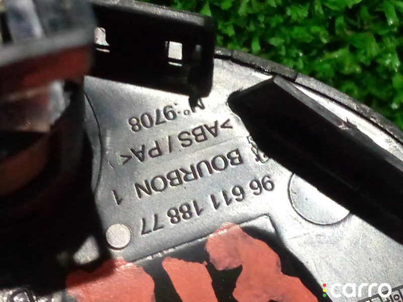 9661118877 Кнопка люка Peugeot 308 2010г. - фото №6