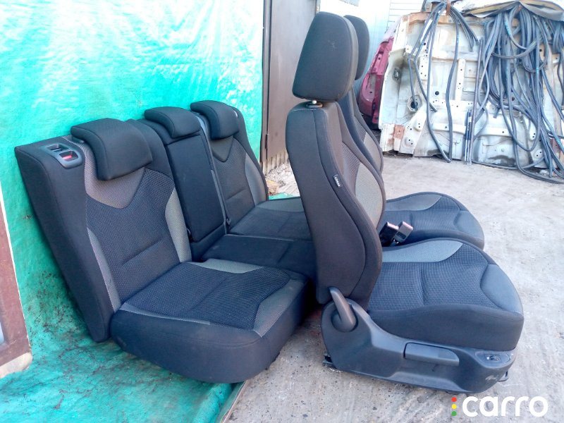 сиденья Peugeot 308 2010г. - фото №4
