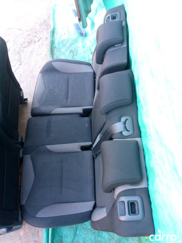 сиденья Peugeot 308 2010г. - фото №8