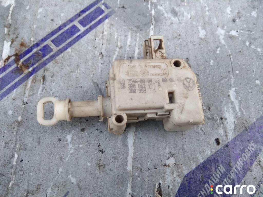 3B0862159A, 3B0959781, 3B0862247 Активатор замка крышки топливного бака Audi A6 1999г. - фото №2